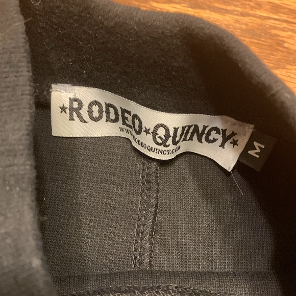 Rodeo Quincy Sacred Heart Tee - Picture 4 of 7